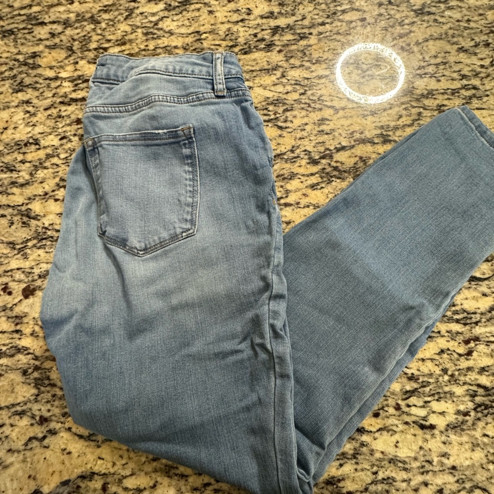 Relaxed straight